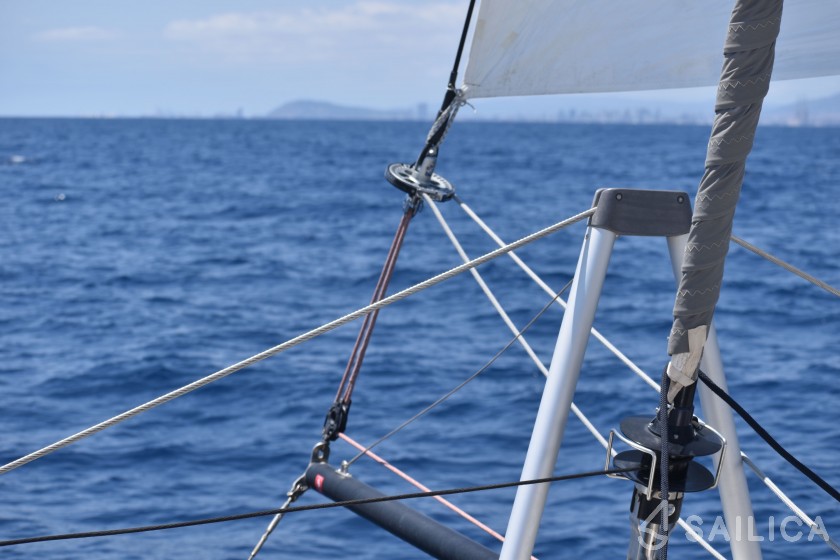 Nautitech 40 open NEW - 4 + 2 cab. - Yacht Charter Sailica