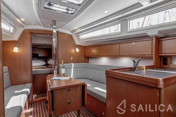 Bavaria 34 Cruiser - Yacht Charter Sailica