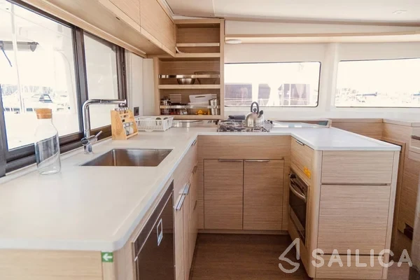 Lagoon 46  - Yacht Charter Sailica