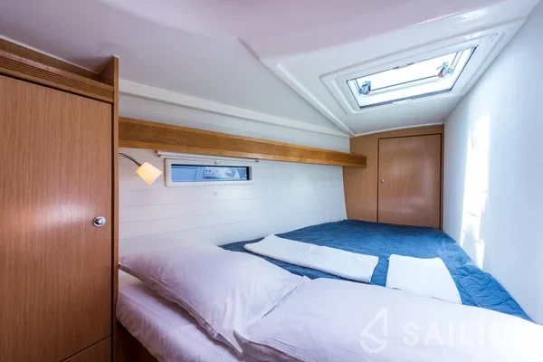 Bavaria 50 Cruiser - Yacht Charter Sailica