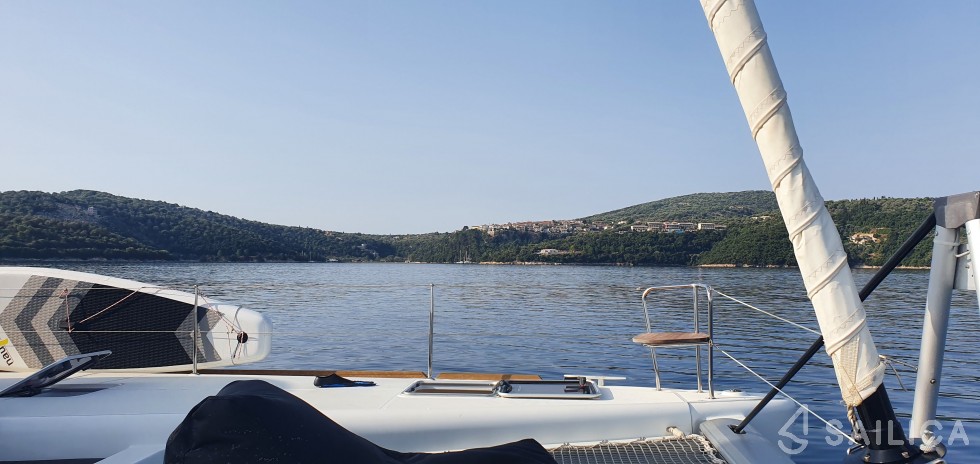 Lagoon 450  Flybridge - Yacht Charter Sailica