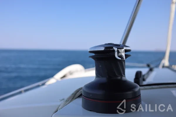 Lagoon 450  Flybridge - Yacht Charter Sailica