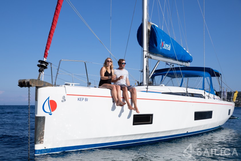 Oceanis 46.1 - Yacht Charter Sailica