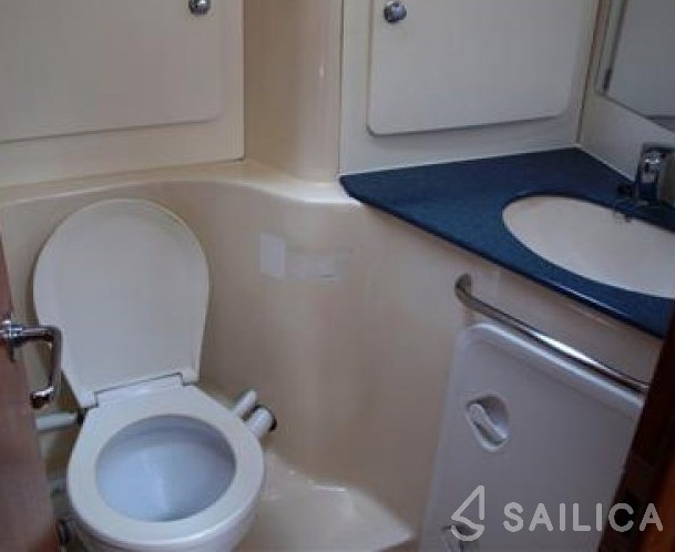 Bavaria 49 - Yacht Charter Sailica