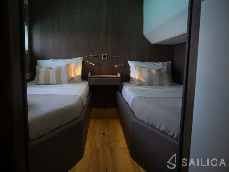 Bali 5.4. - Yacht Charter Sailica