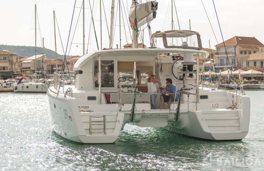 Lagoon 39 - Yacht Charter Sailica