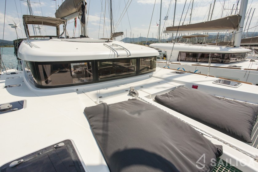 Lagoon 39 - Yacht Charter Sailica
