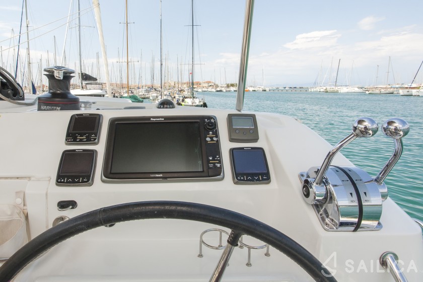 Lagoon 39 - Yacht Charter Sailica