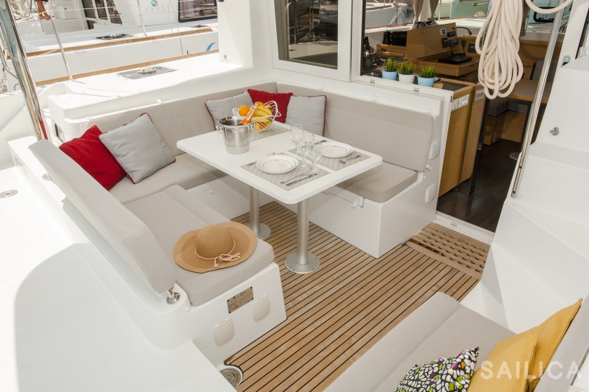 Lagoon 39 - Yacht Charter Sailica