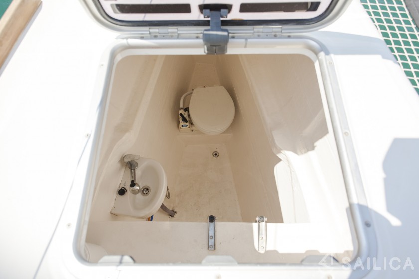 Lagoon 39 - Yacht Charter Sailica