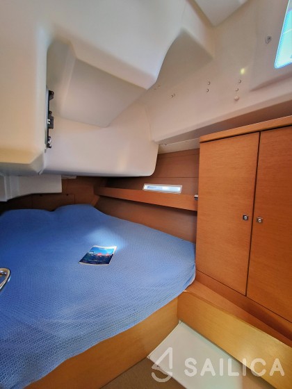 Dufour 450 Grand Large - Yacht Charter Sailica