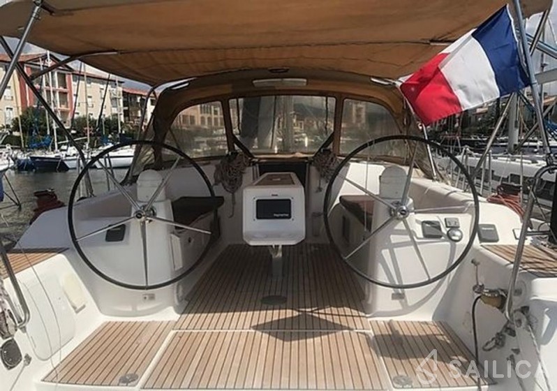 Dufour 450 Grand Large - Yacht Charter Sailica