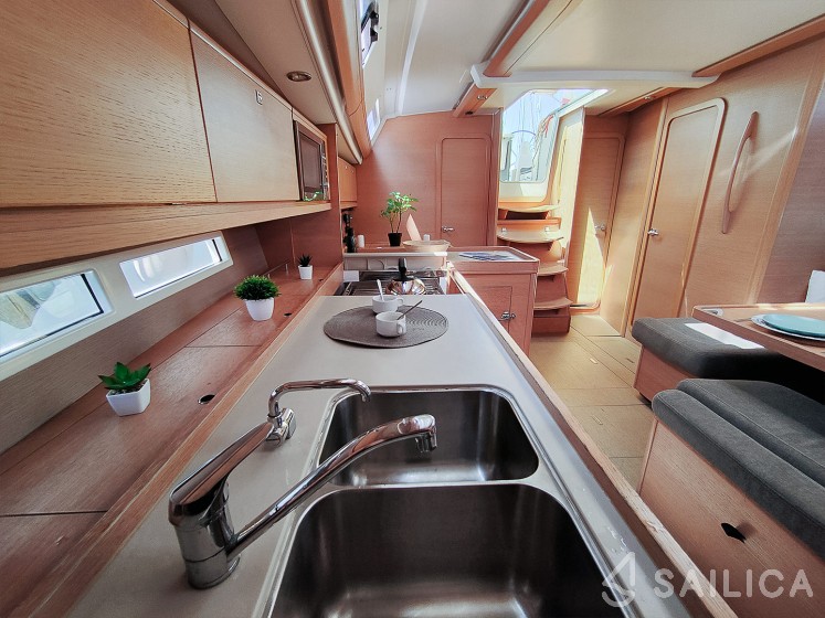 Dufour 450 Grand Large - Yacht Charter Sailica
