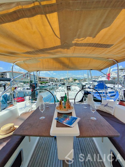 Dufour 450 Grand Large - Yacht Charter Sailica