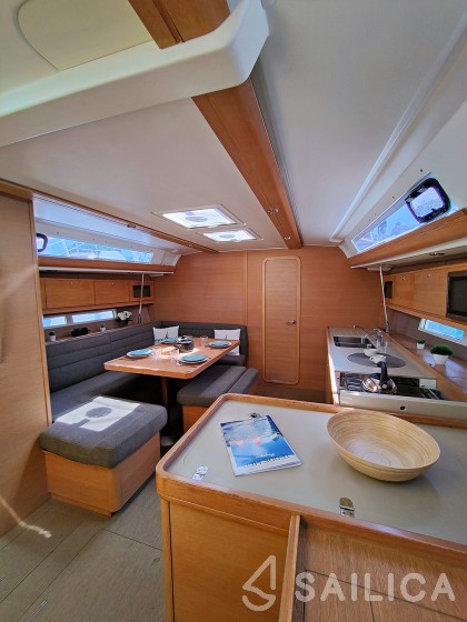 Dufour 450 Grand Large - Yacht Charter Sailica