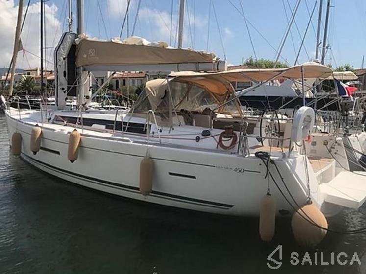 Dufour 450 Grand Large - Yacht Charter Sailica