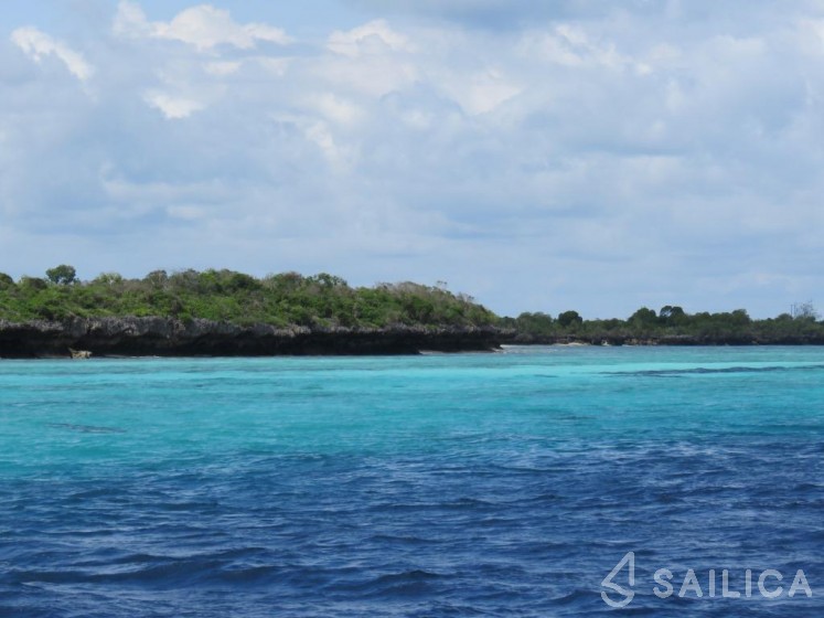 Leopard 48 - Yacht Charter Sailica