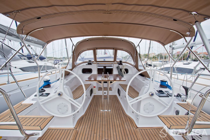 Elan 40 Impression - Yacht Charter Sailica