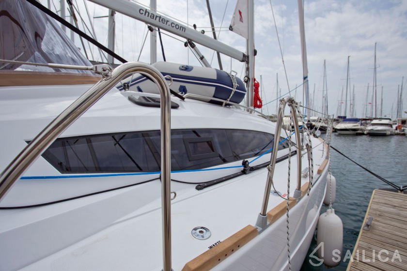 Elan 40 Impression - Yacht Charter Sailica
