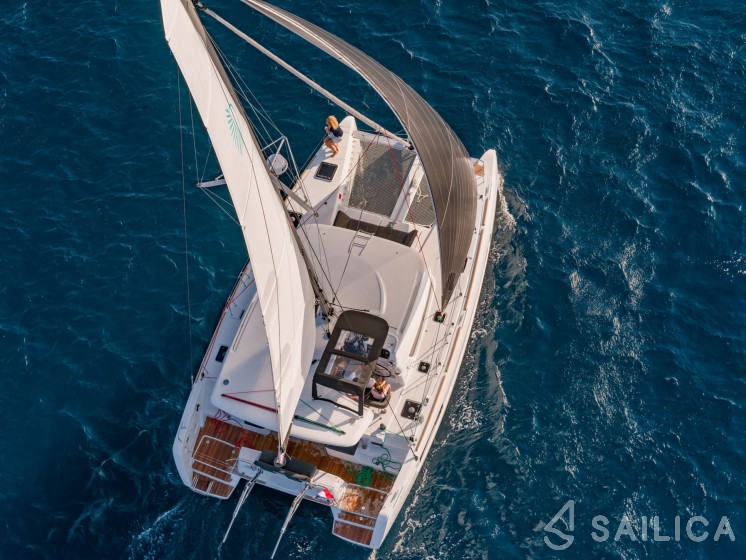 Lagoon 40 - Yacht Charter Sailica