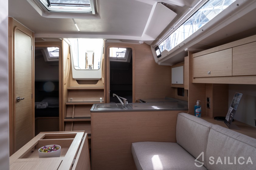 Dufour 37 - Yacht Charter Sailica