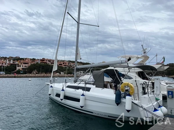 Dufour 37 - Yacht Charter Sailica