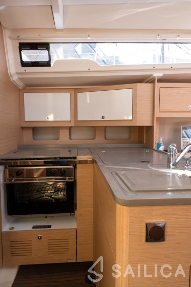 Dufour 37 - Yacht Charter Sailica