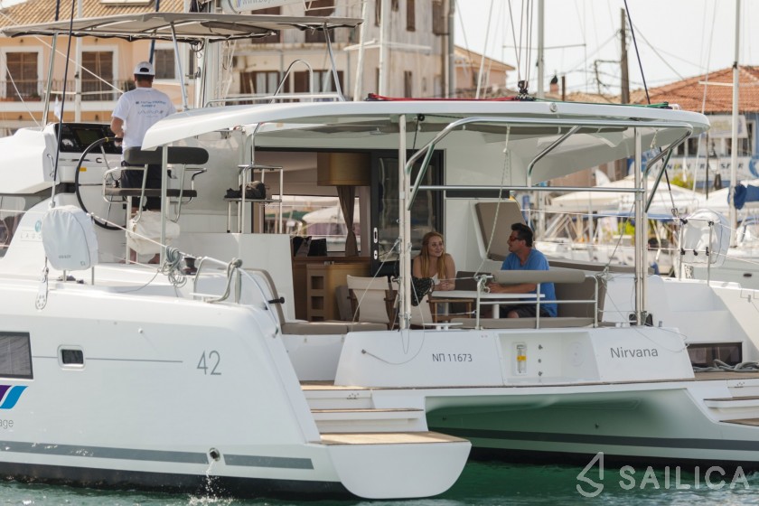 Lagoon 42 - Yacht Charter Sailica