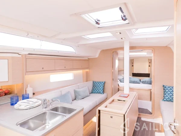 Dufour 37 - Yacht Charter Sailica