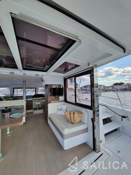 Bali 4.1 - Yacht Charter Sailica