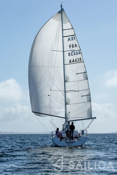 Sun Fast 3200 - Yacht Charter Sailica
