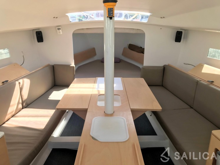 Pogo 30 - Yacht Charter Sailica