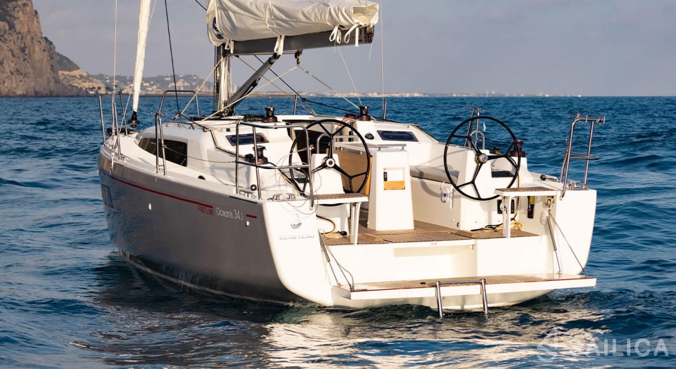 Oceanis 34.1 - Yacht Charter Sailica