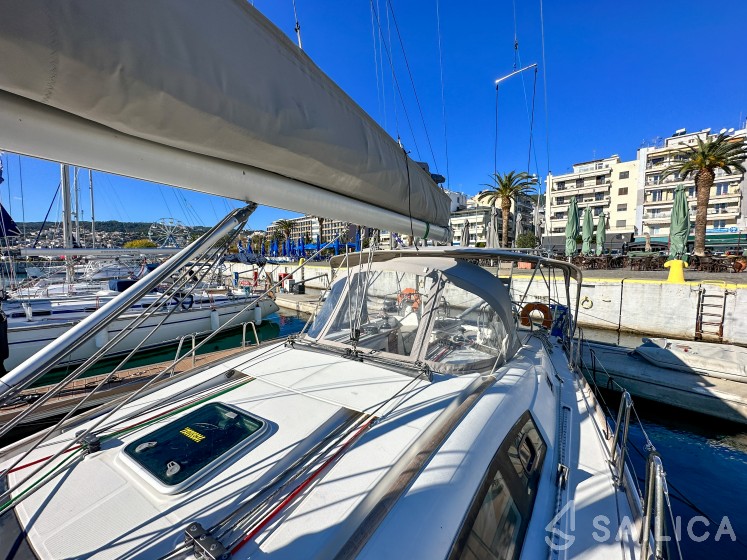 Oceanis 43 - Yacht Charter Sailica