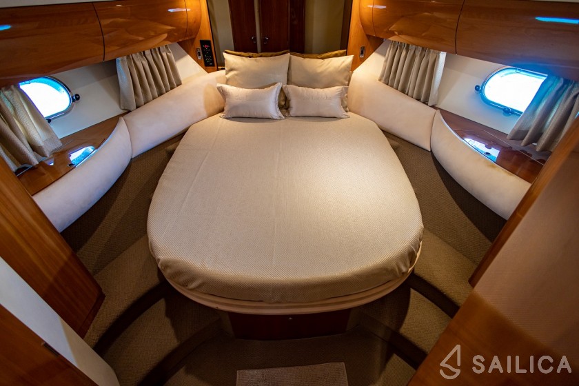 Princess 45 - Yacht Charter Sailica