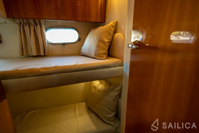 Princess 45 - Yacht Charter Sailica