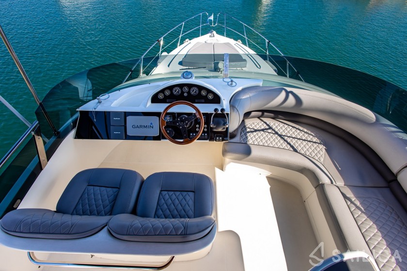 Princess 45 - Yacht Charter Sailica