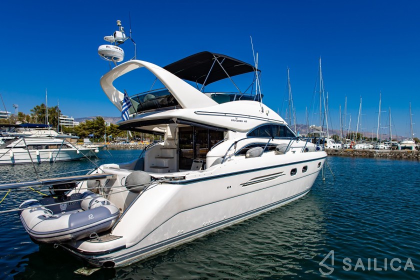 Princess 45 - Yacht Charter Sailica