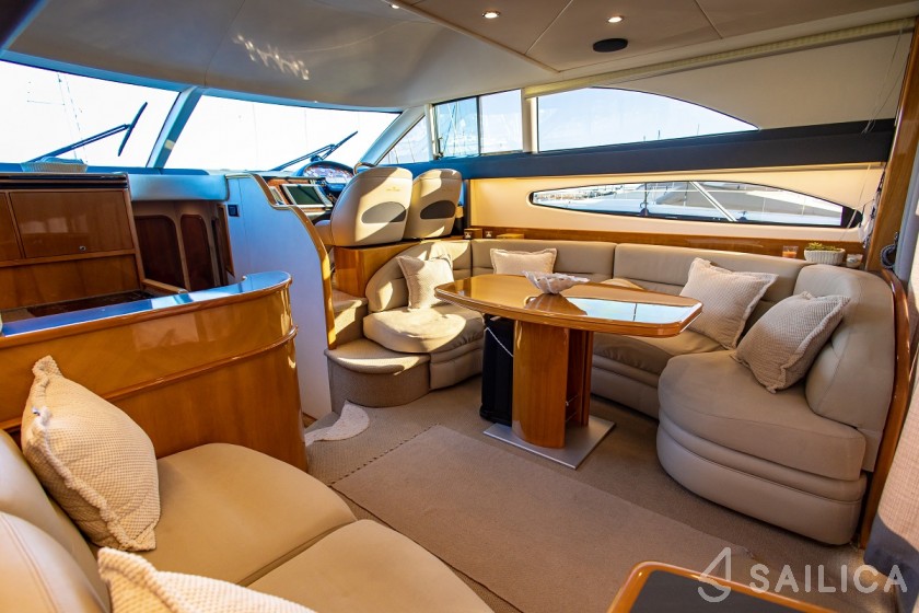 Princess 45 - Yacht Charter Sailica