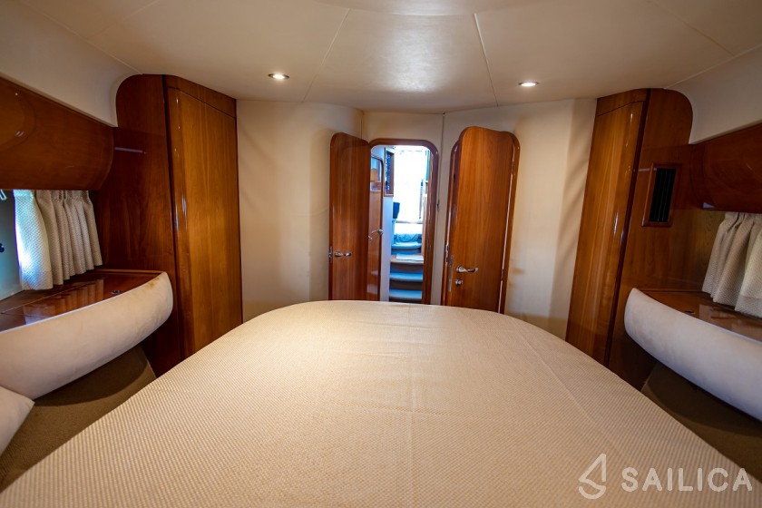 Princess 45 - Yacht Charter Sailica