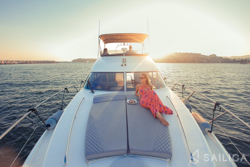 Princess 45 - Yacht Charter Sailica