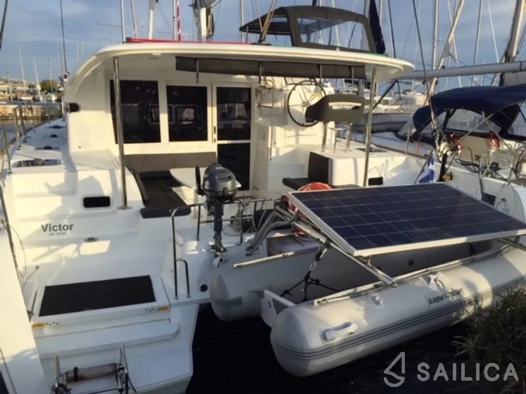 Lagoon 40 - Yacht Charter Sailica