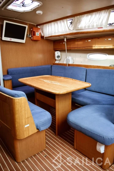 Bavaria 40 - Yacht Charter Sailica