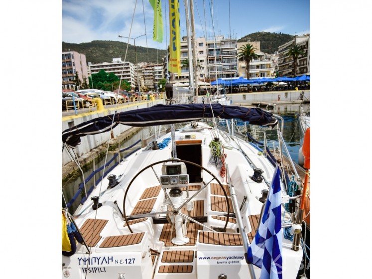 Elan 40 - Yacht Charter Sailica