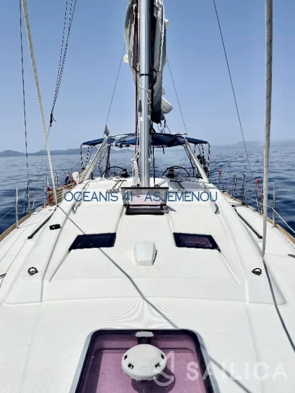 Oceanis 41 - Yacht Charter Sailica