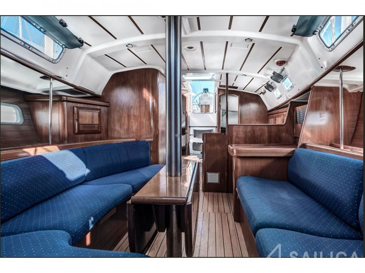 Oceanis 361 - Yacht Charter Sailica