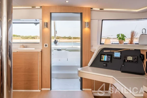 Bali 5.4. - Yacht Charter Sailica