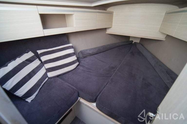 Maxus 33.1 RS - Yacht Charter Sailica