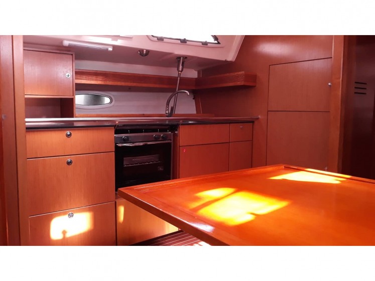 Bavaria 47 Cruiser - Yacht Charter Sailica