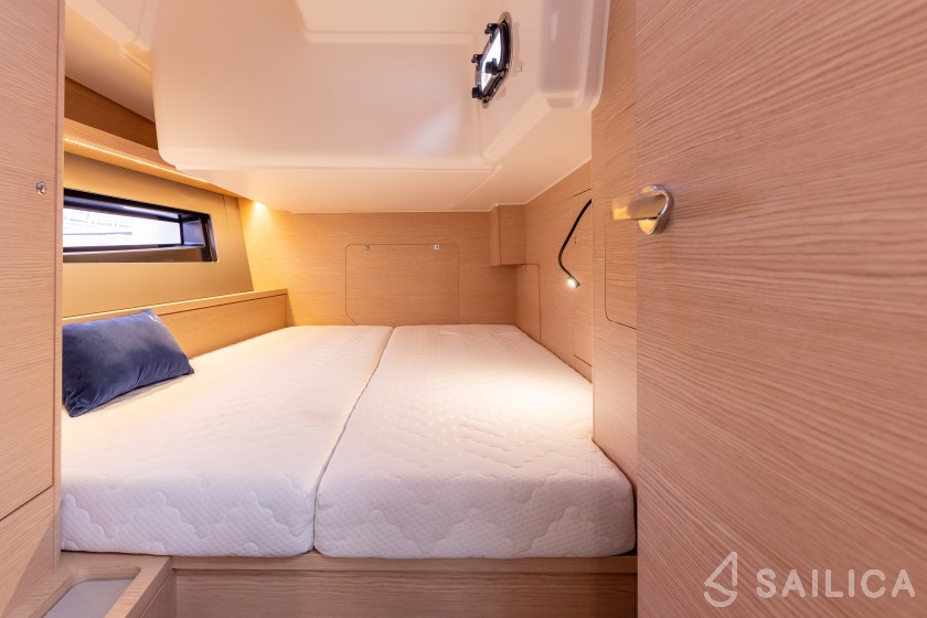 Dufour 41 - Yacht Charter Sailica
